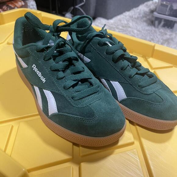 Reebok Shoes - Green Reebok Trainers Great Condition